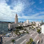 Ao Lado Do Sambodromo Frente Ao Metro